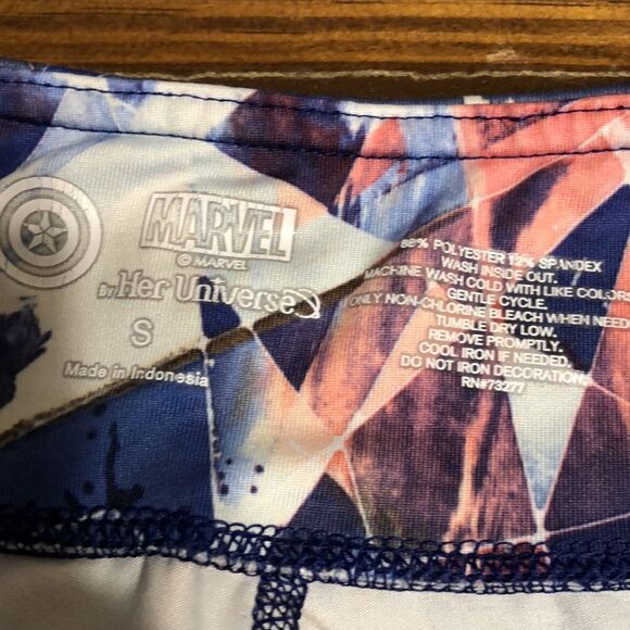 Marvel Her Universe Workout Leggings Size S - Picture 3 of 7